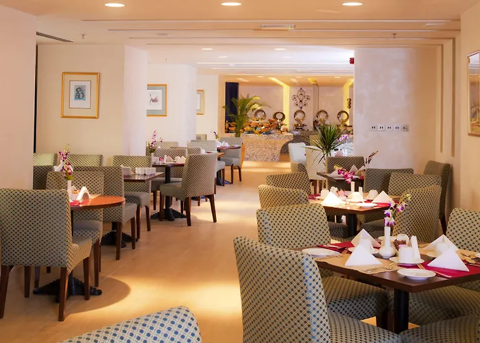 City Seasons Al Hamra Hotel